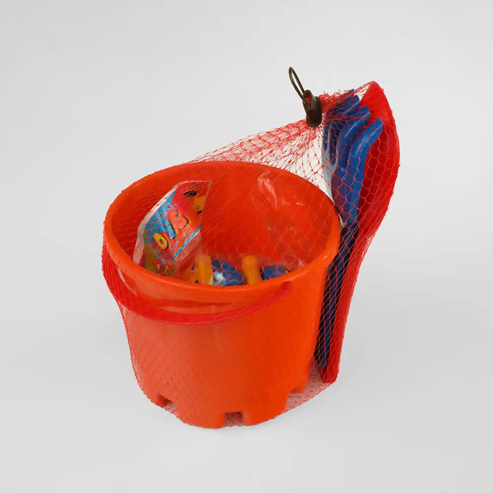 ست سطل ، توپ و ماشین